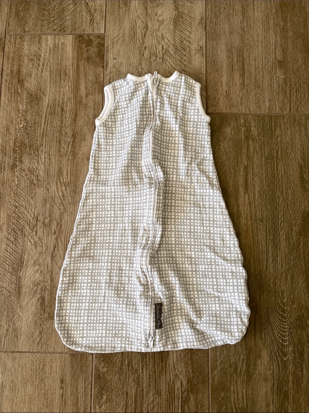 SwaddleMe White and Light Gray Grid Sleep Sack Dress - Sleeveless